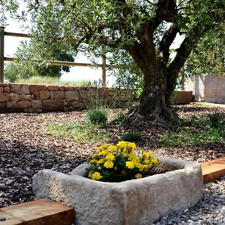 Masia Caselles Fonollosa