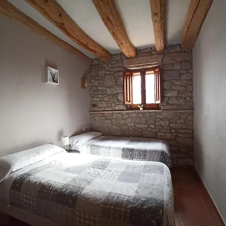 Masia Caselles Nyaraló *